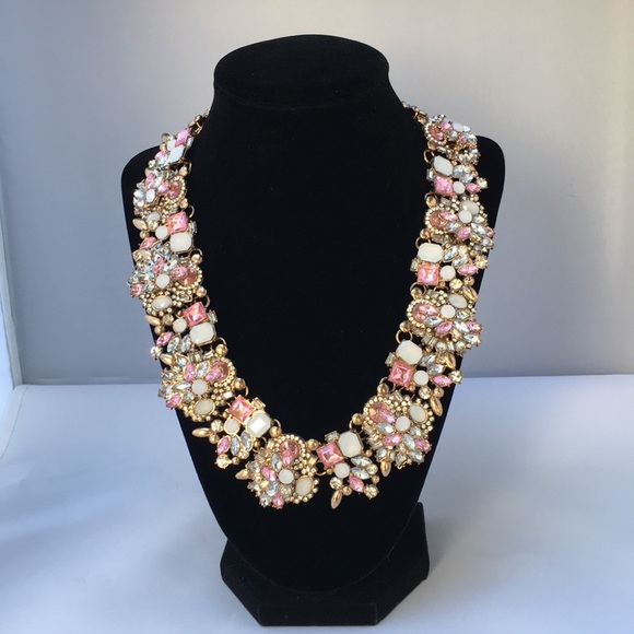 new. pink and white crystal statement necklace - Picture 4 of 9